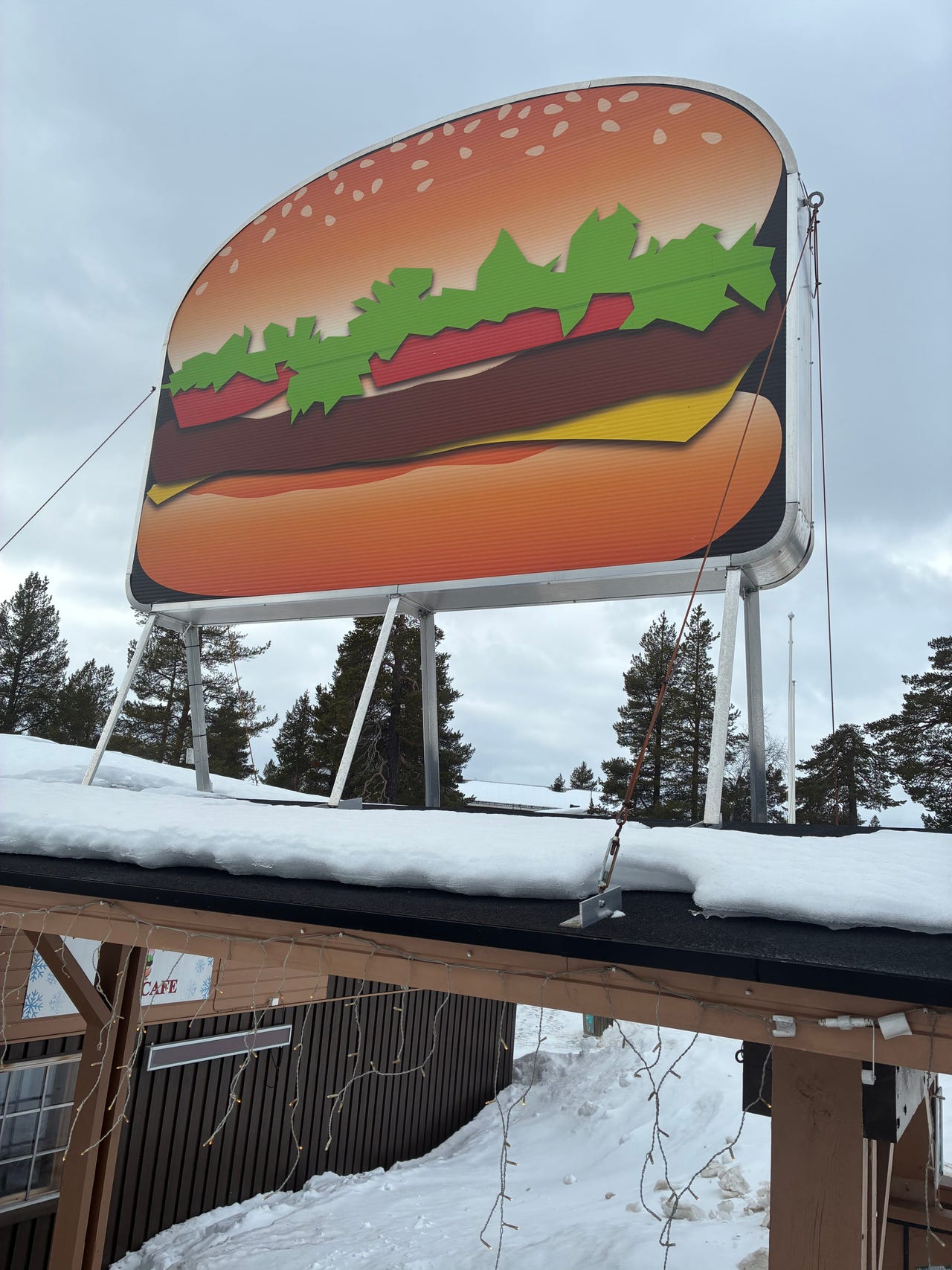 Mainoskyltit Hampurilainen ja Ravintola