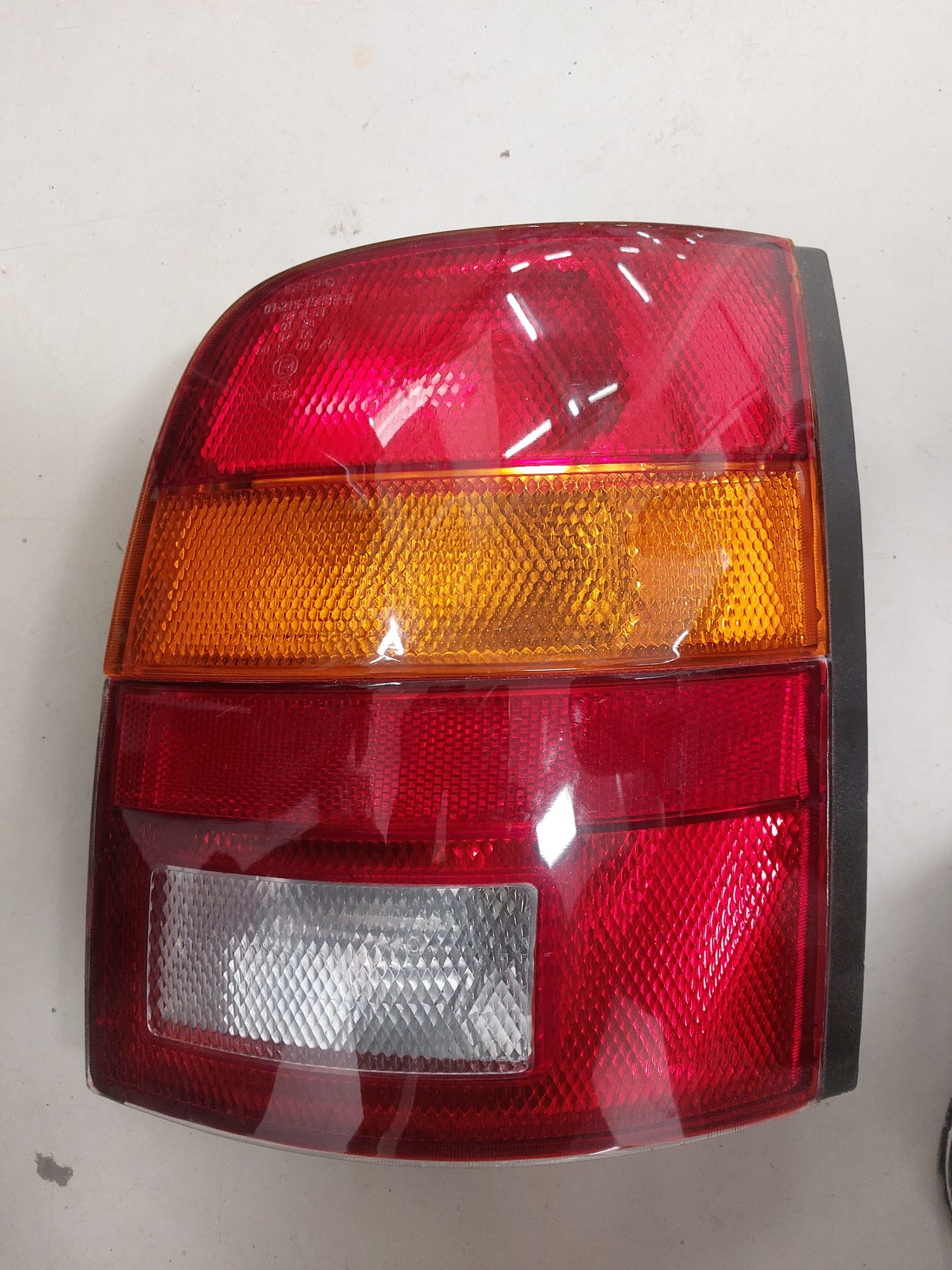 Nissan Micra K11 takavalo