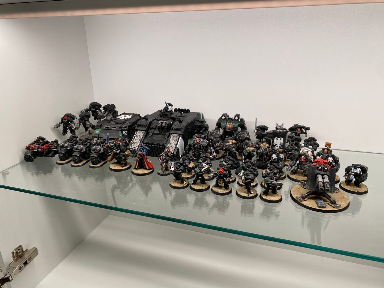 Warhammer 40k Space Marines Raven Guard Armeija