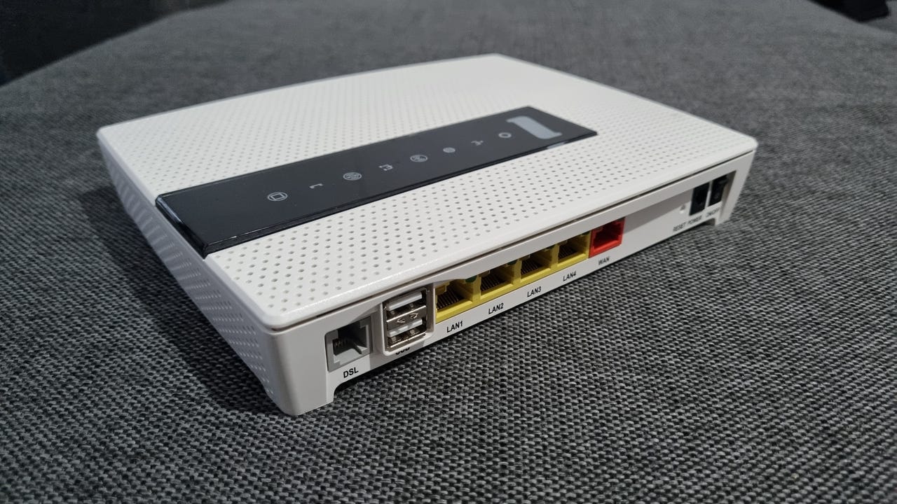 Inteno ADSL2+/VDSL2 modeemi puhelinverkkoon wifiverkolla