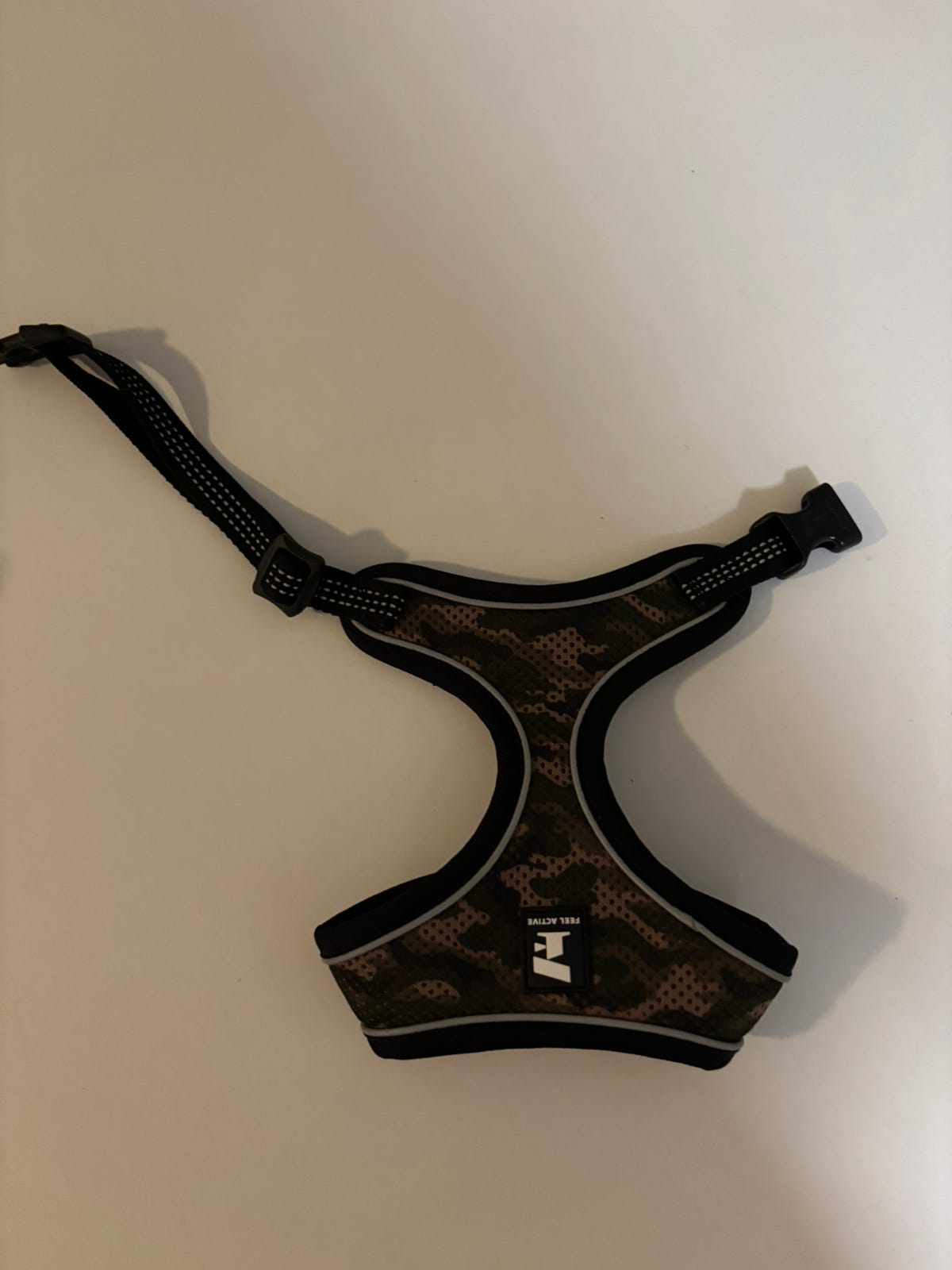 Pentuvaljaat, feel active, rinnan ympärys 38-41 cm