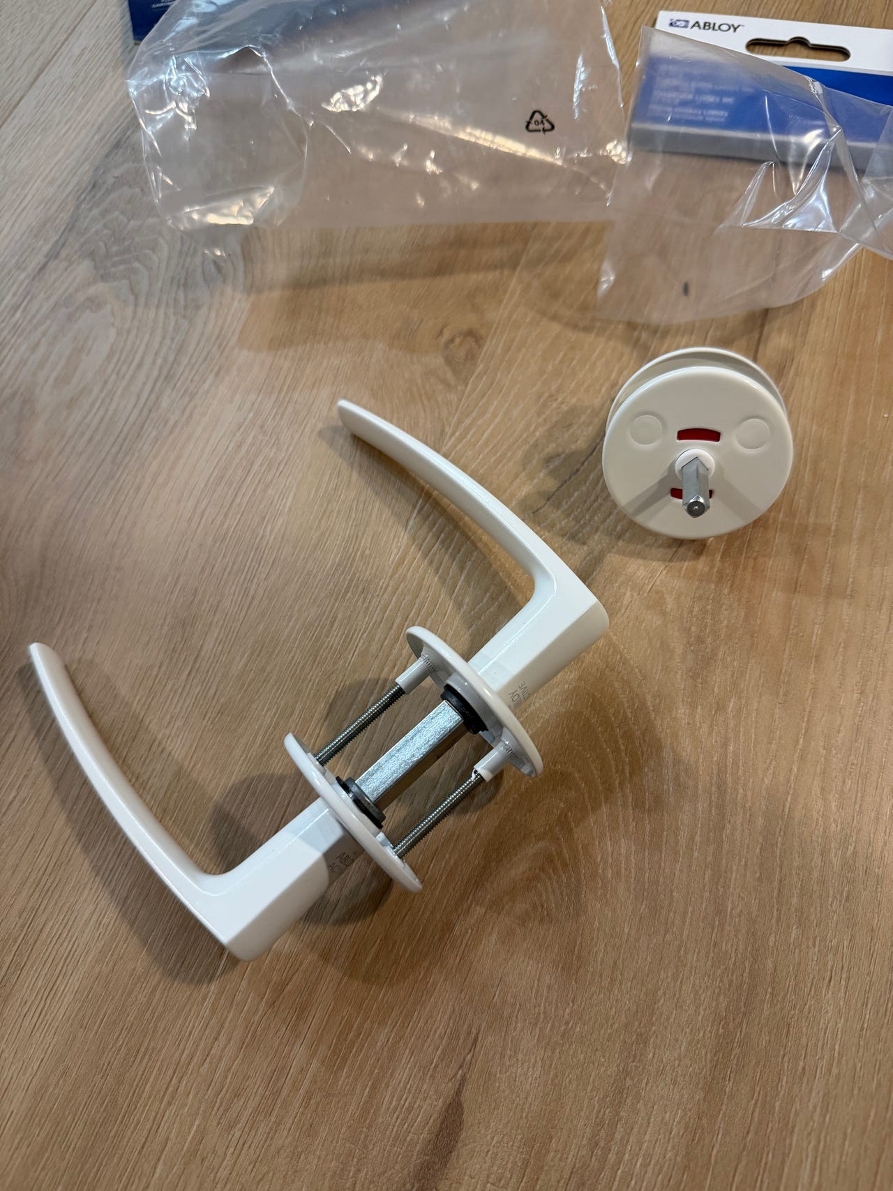 abloy-active-sis-ovenpainikkeet-tori