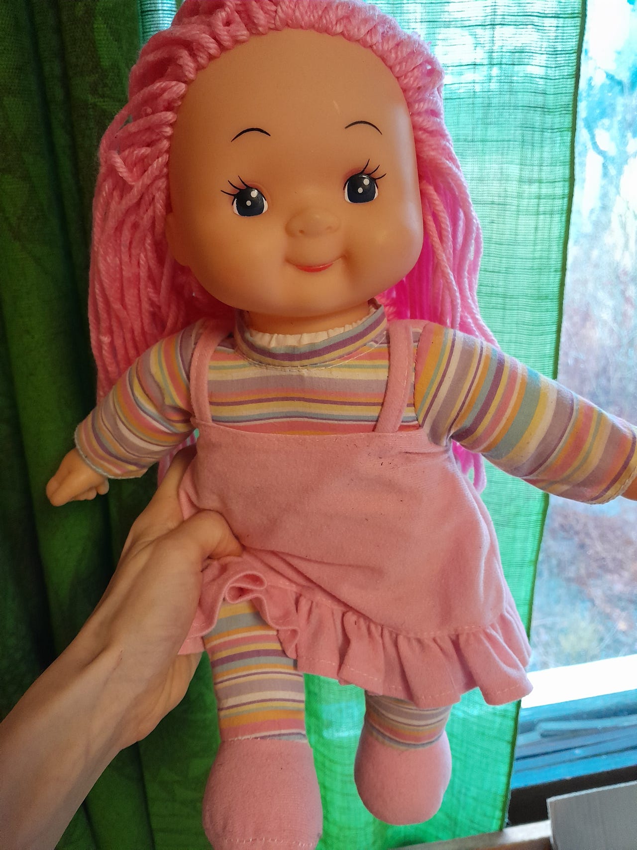 Ihana tyttönukke