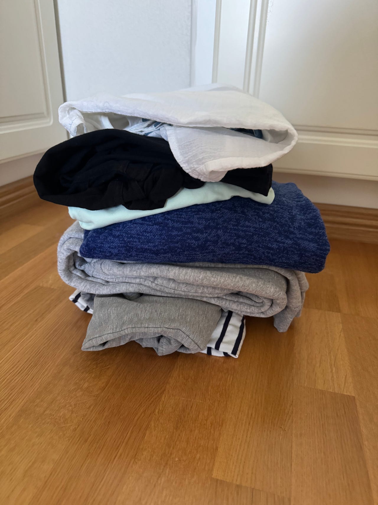 Äitiysvaateita koko paketti tai erillisenä koko M, 40
