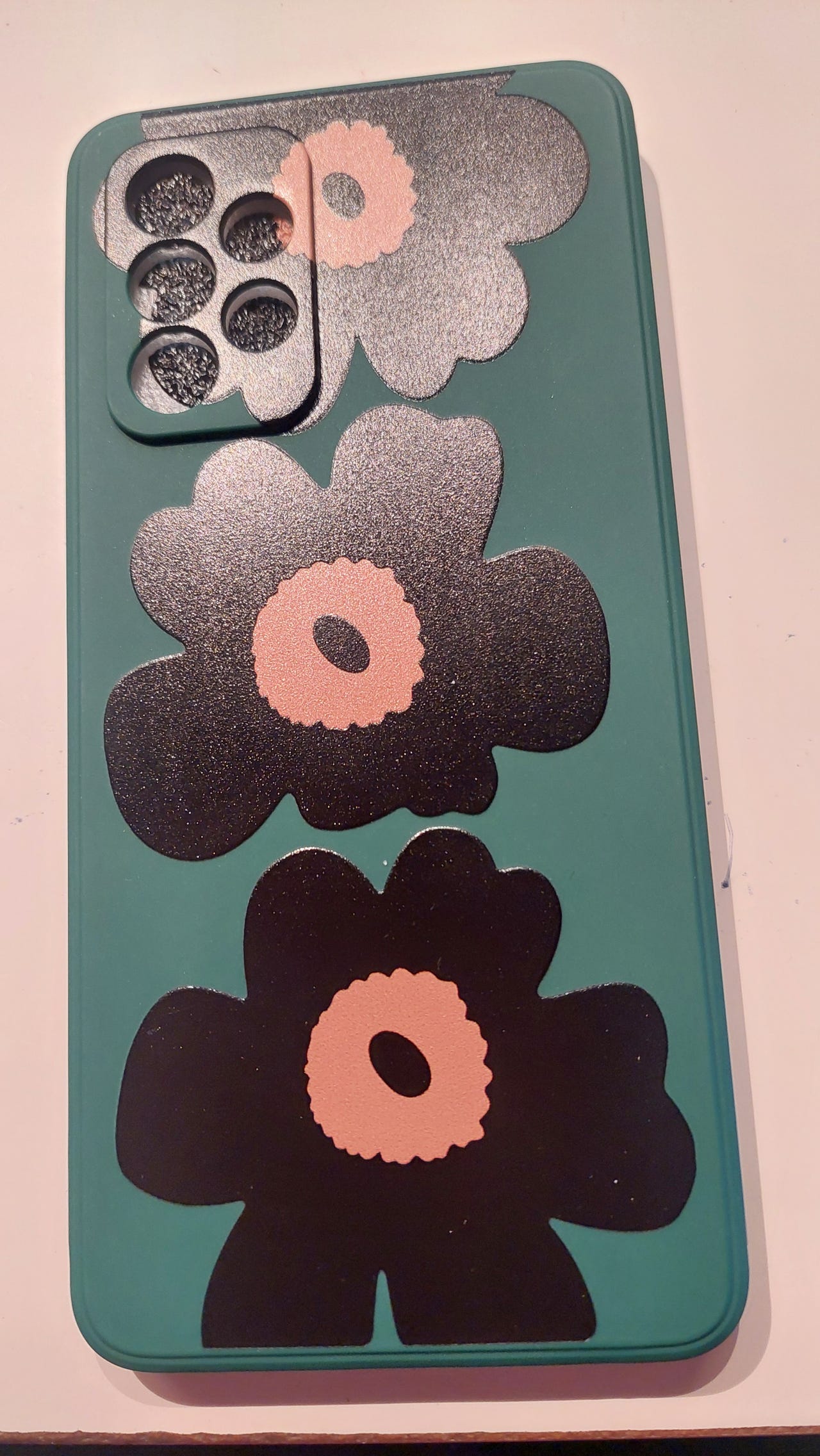 Uusi unikko  suojakuori A52 5 g
