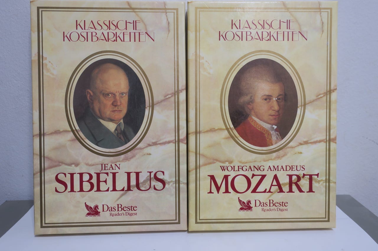 Sibeliuksen C-kasetit (4 kpl),  Mozartin C-kasetit (4 kpl)