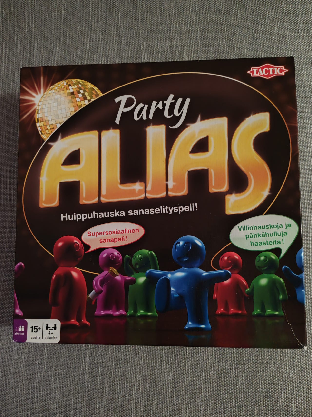 Party Alias sanaselityspeli.