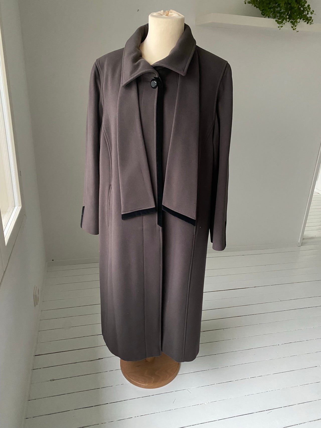 FLARE collection-merkkinen villakangastakki