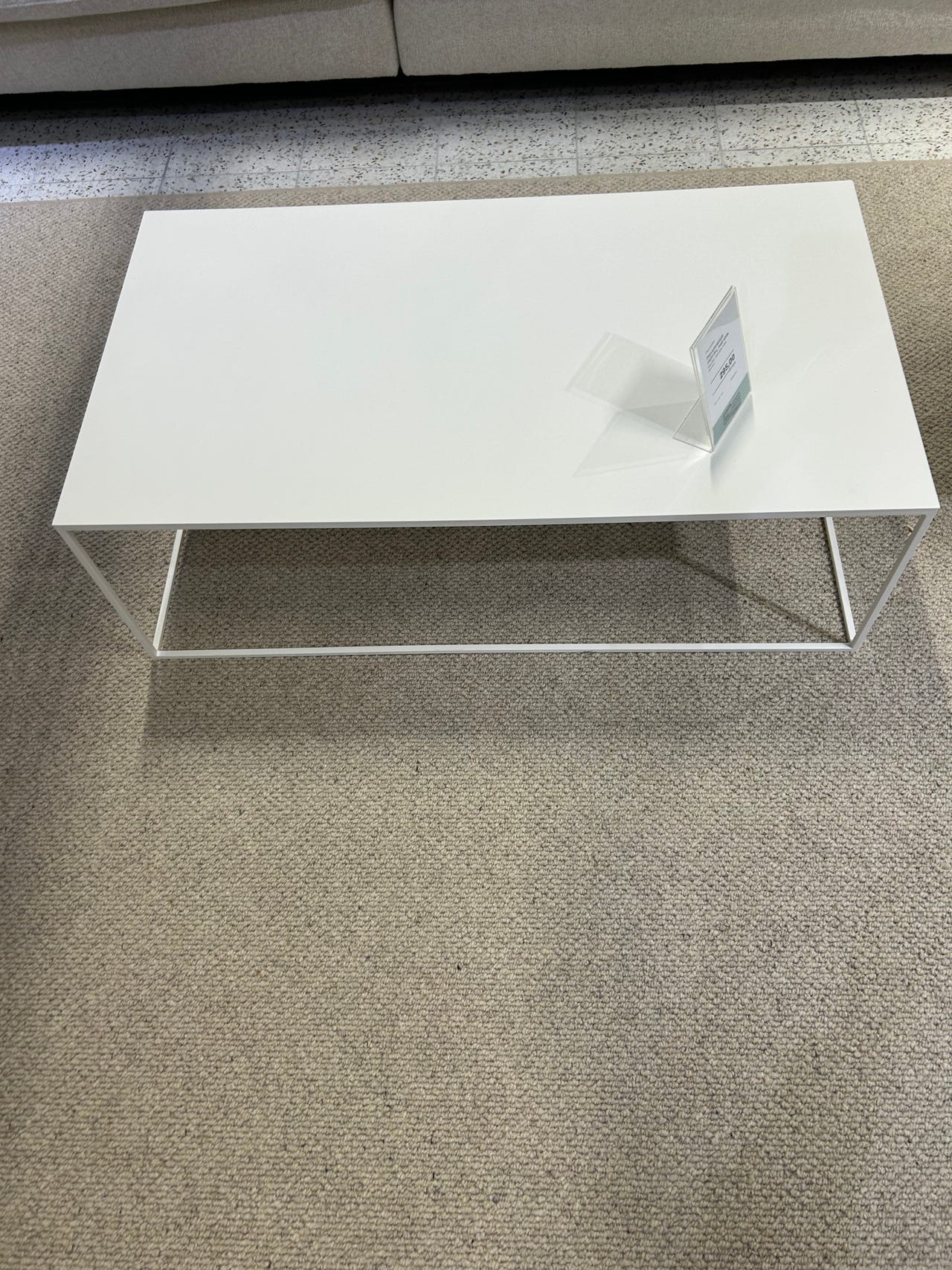Calligaris  Thin-sohvapöytä, matt otic white (ovh.553 €)