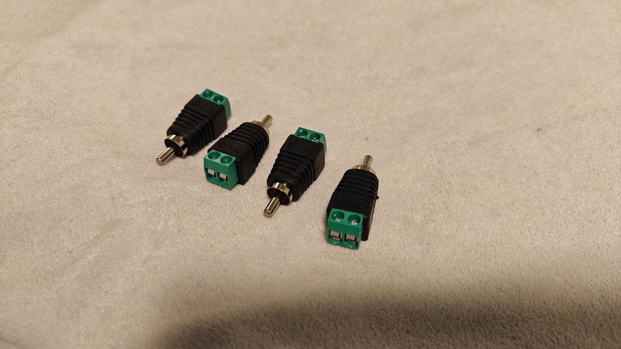 RCA liitin uros 4kpl