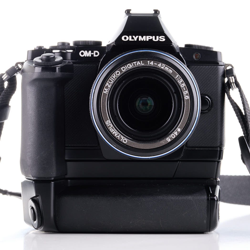Olympus OM-D E-M5 + 14-42mm (sc. 9850) | Tori
