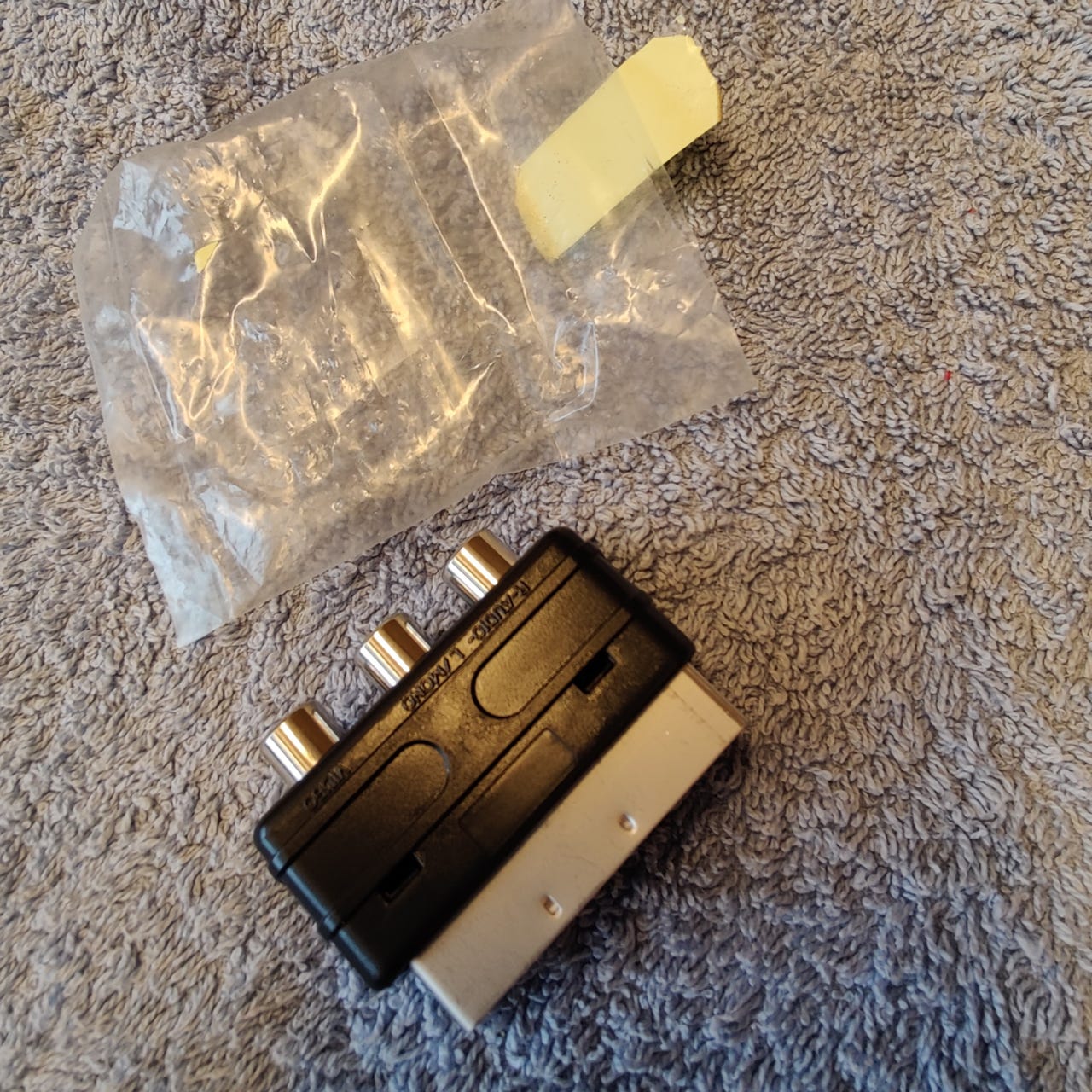 SCART-RCA-sovitin, Helsinki-Klaukkala