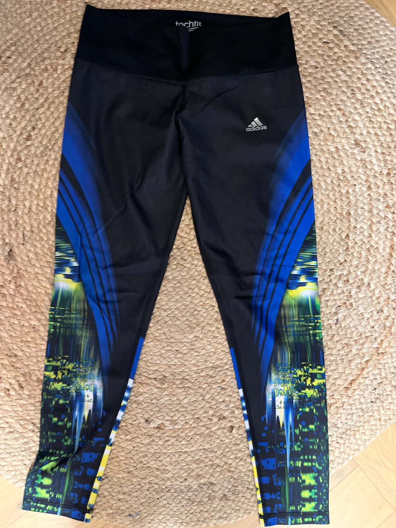 Adidas treenitrikoot