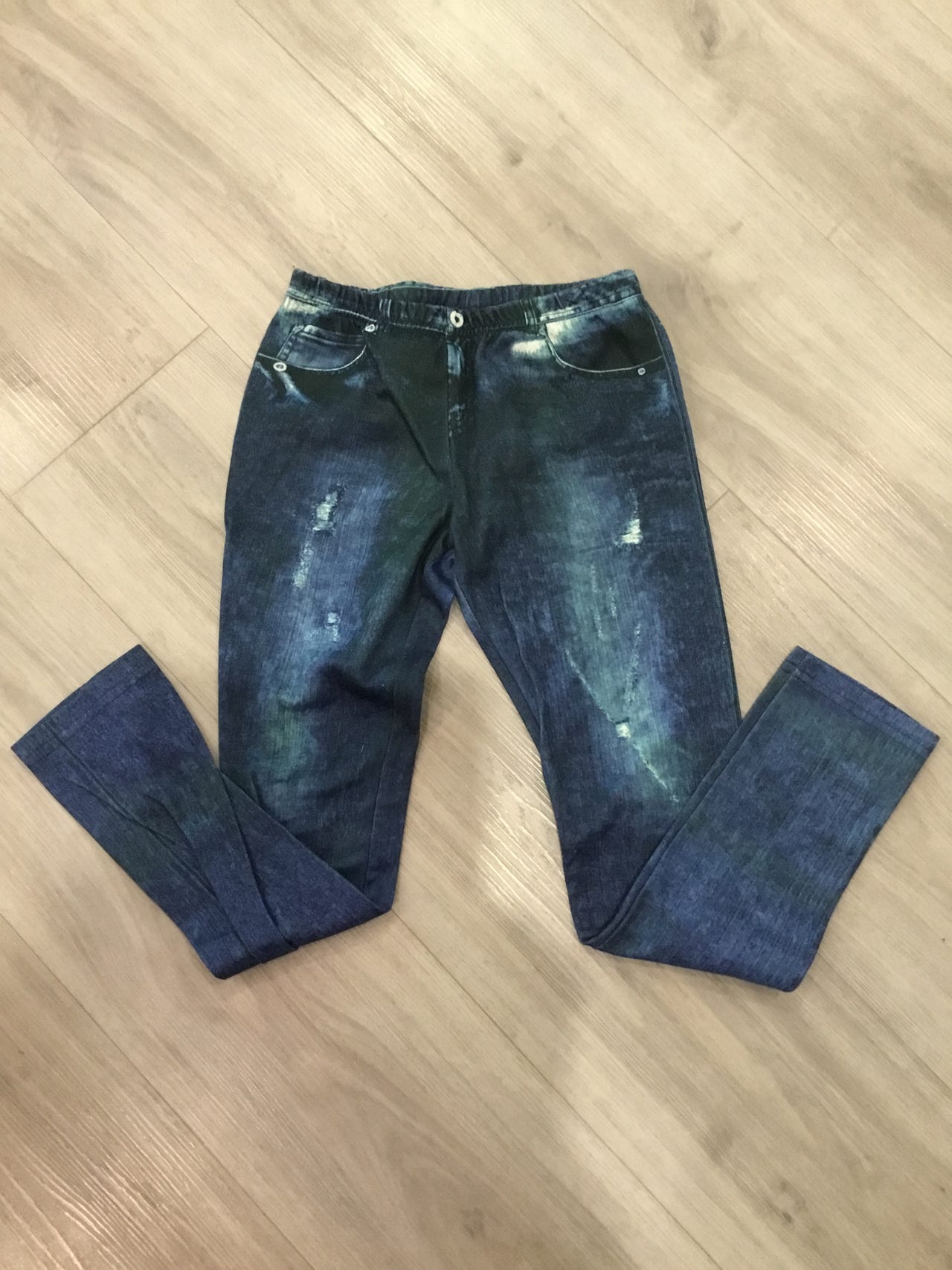 Farkun näköiset pehmeät legginsit