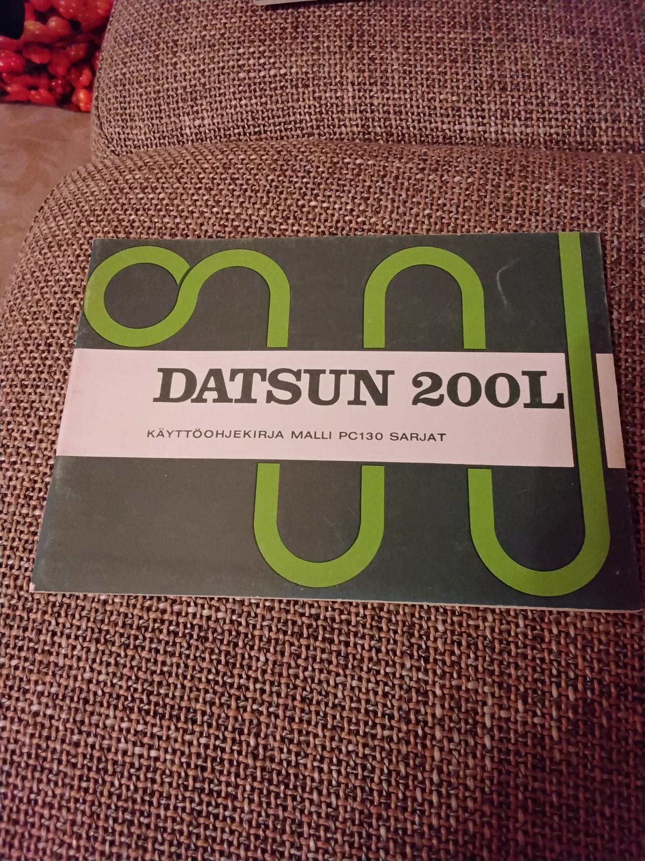 Datsun 200 L käyttöohjekirja