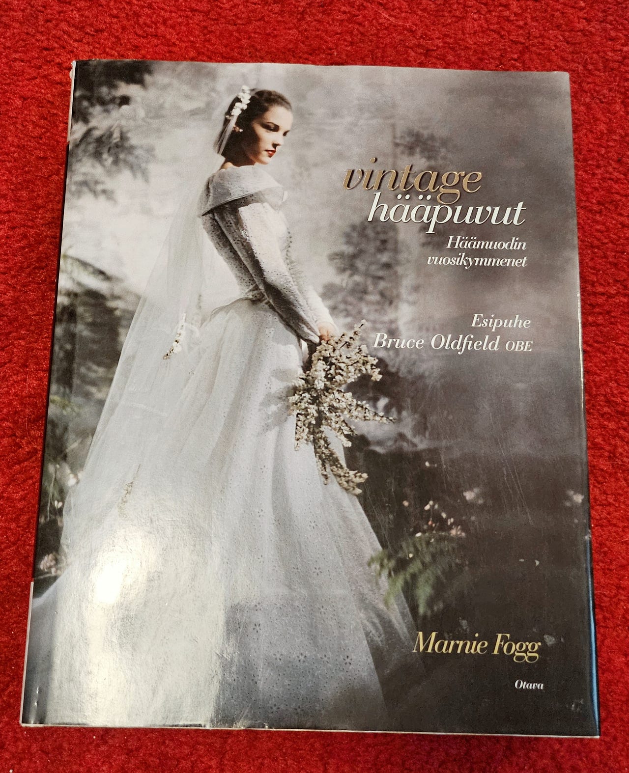 Vintage hääpuvut – Marnie Fogg (Otava)