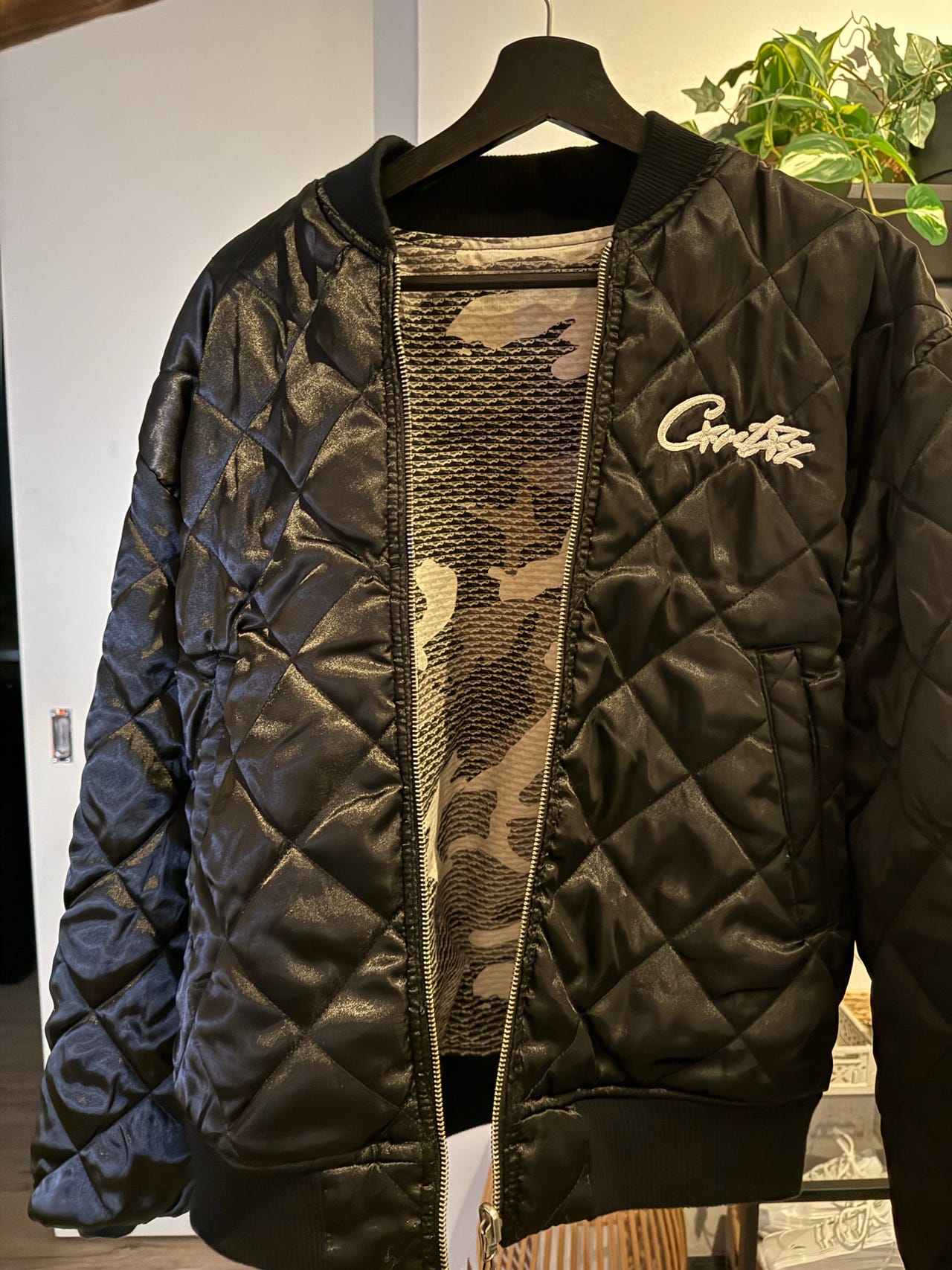 Corteiz Alc-Camo Reversible Bomber 'Arctic' | Tori