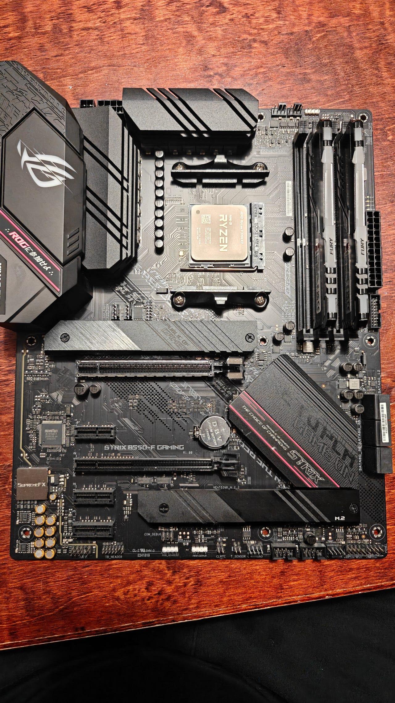 AMD Ryzen 9 5900xt + kingston 32gb ddr4 + Asus rog strix B550-F