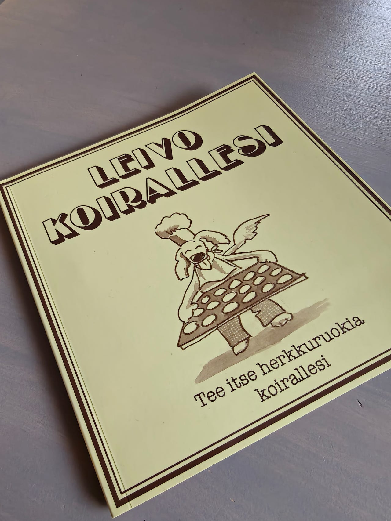 Leivo koirallesi -reseptikirja