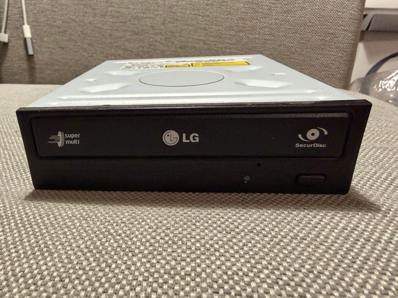 LG Super-Multi GH20NS10 internal DVD Rewriter | Tori