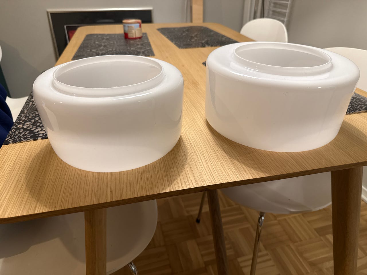 60-luvun designvalaisimia / pillerivalaisin