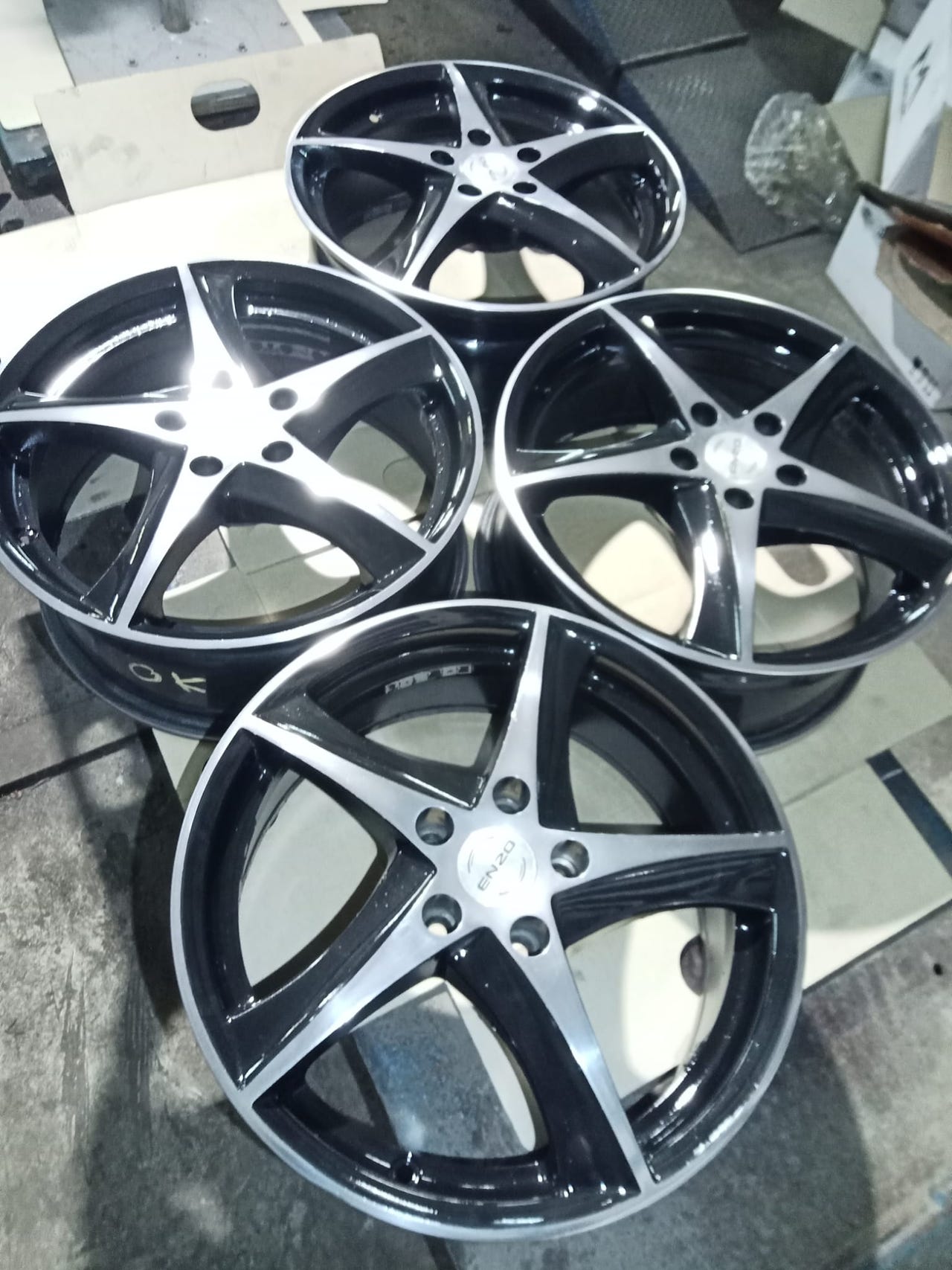 7x17 5x110 ET40 KR65 Alumiinivanteet