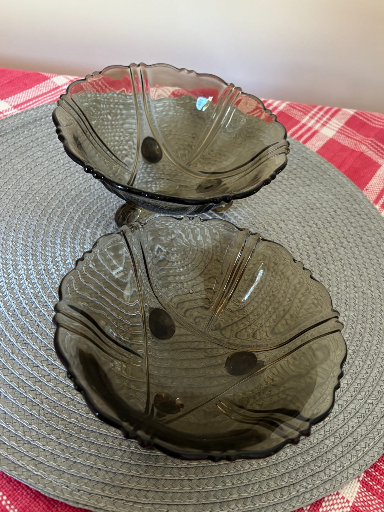 Vanhat (Iittala) 2 kpl Karhulan lasin ruskeat kulhot