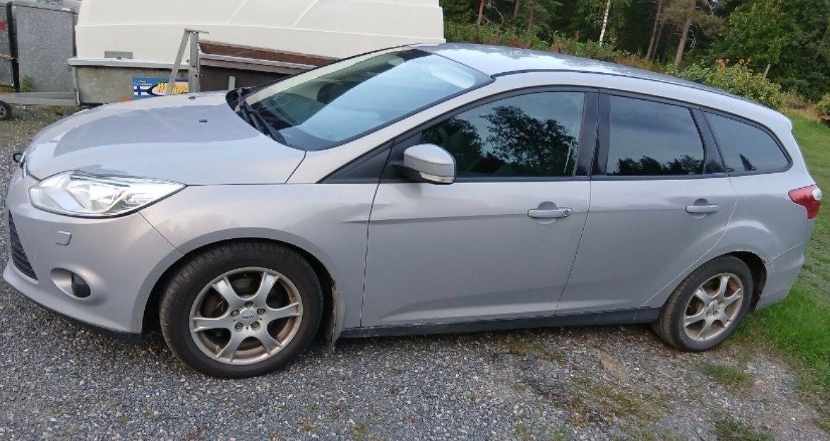 Ford focus III 1.6tdci vm 2012 varaosina