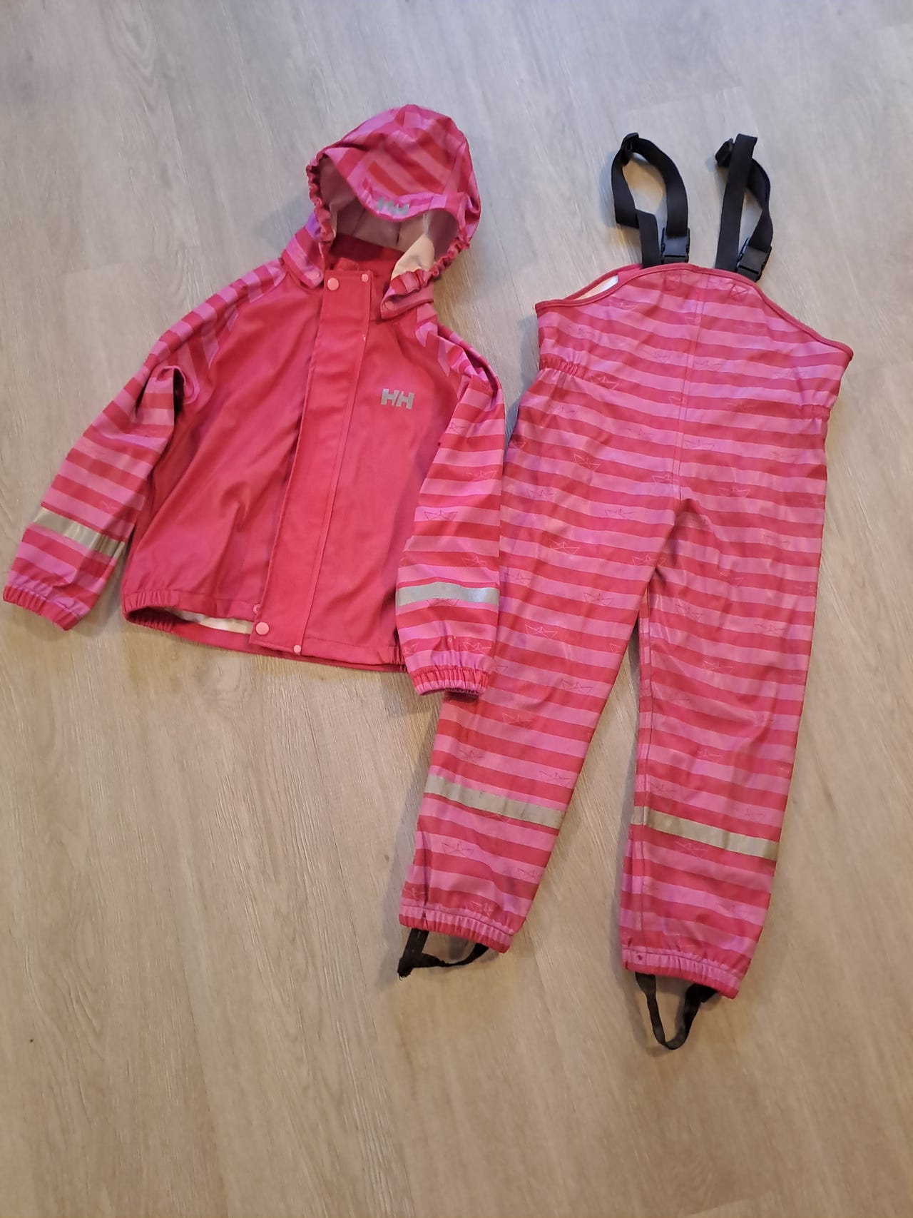 Helly Hansen lasten sade-/ulkohaalari (116 )