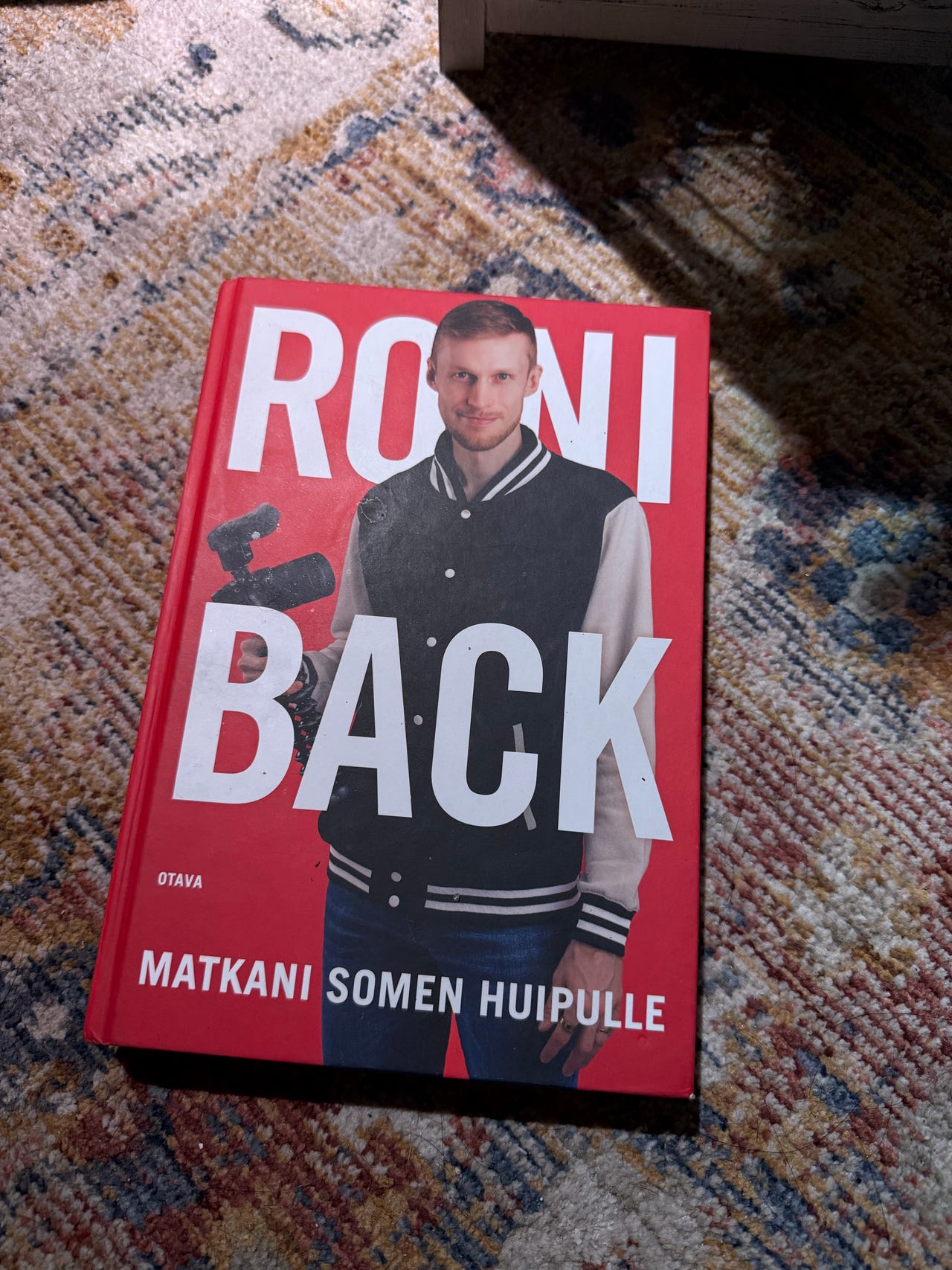 Roni Back Matkani Suomen huipulle kirja | Tori