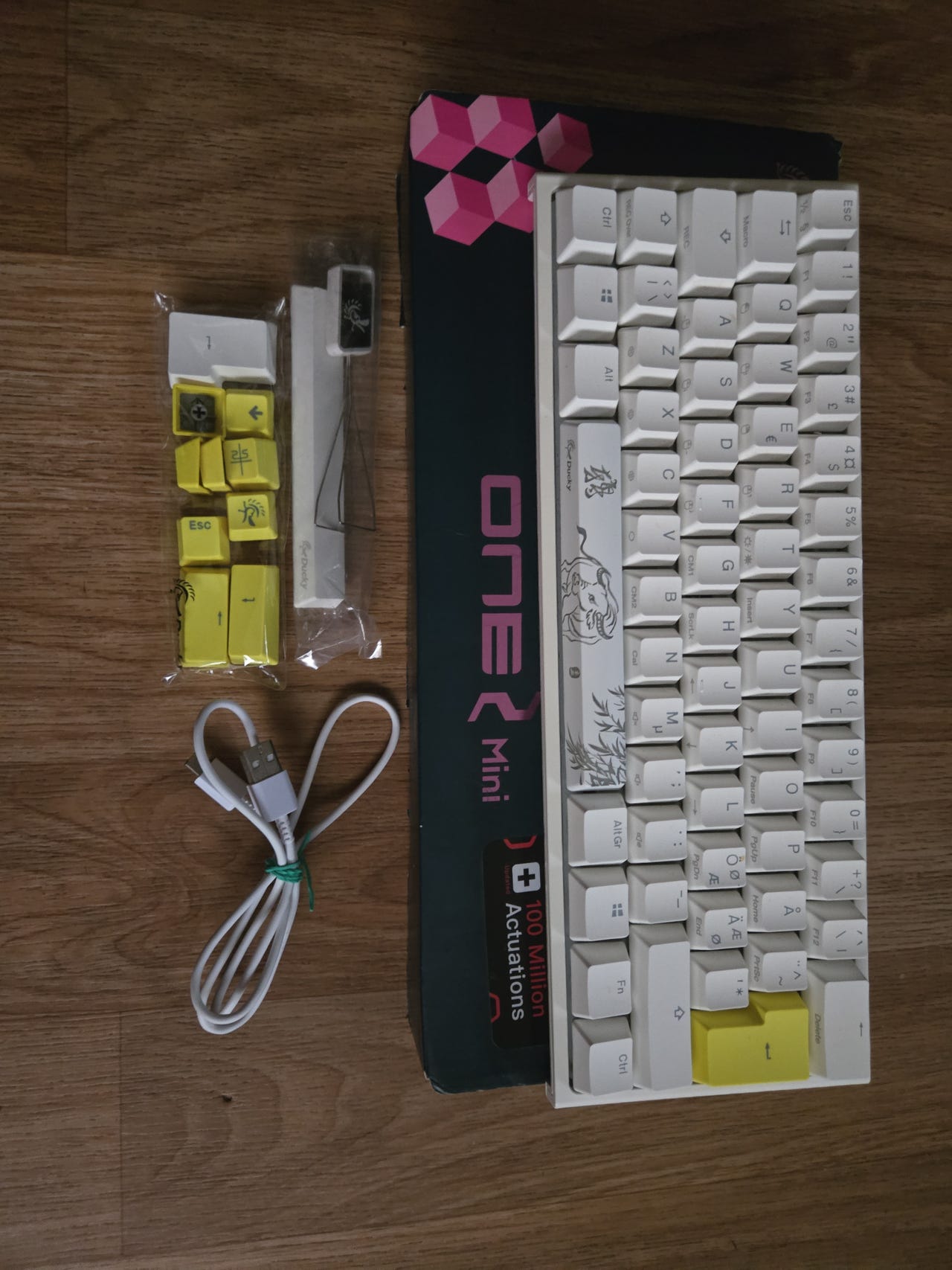 Ducky One 2 Mini näppäimistö valkoinen | Tori