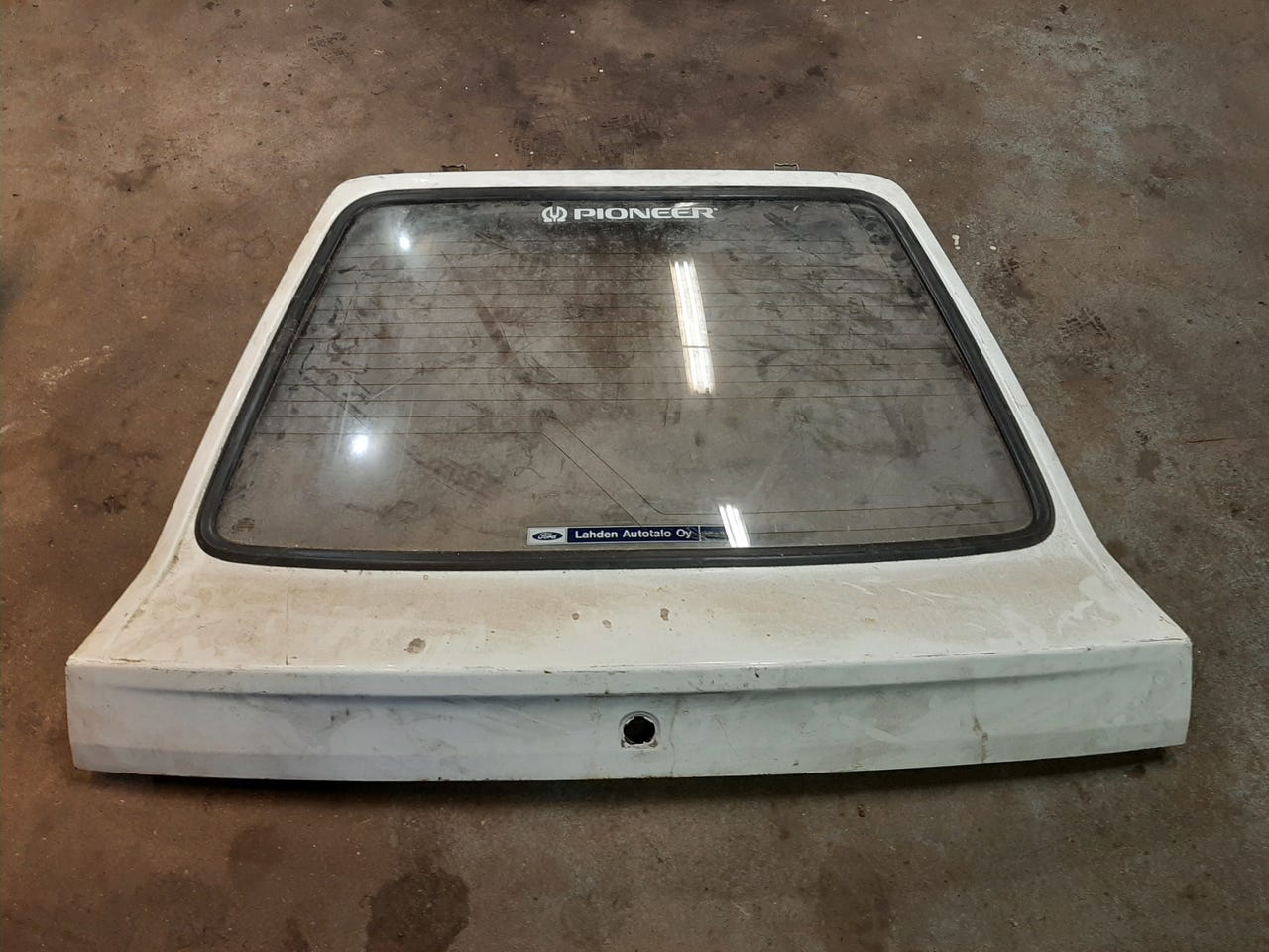 Ford Sierra Mk2 takaluukku
