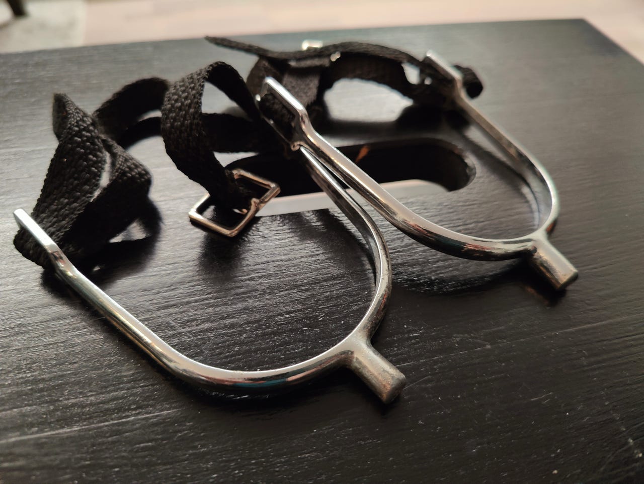 Lyhyet kannukset hihnoilla 15mm