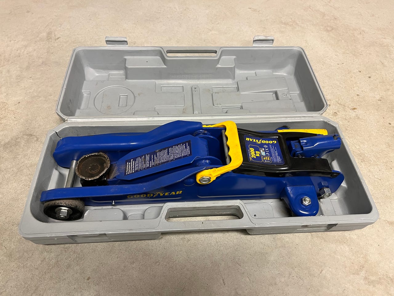 Goodyear 2000kg matalaprofiilitunkki