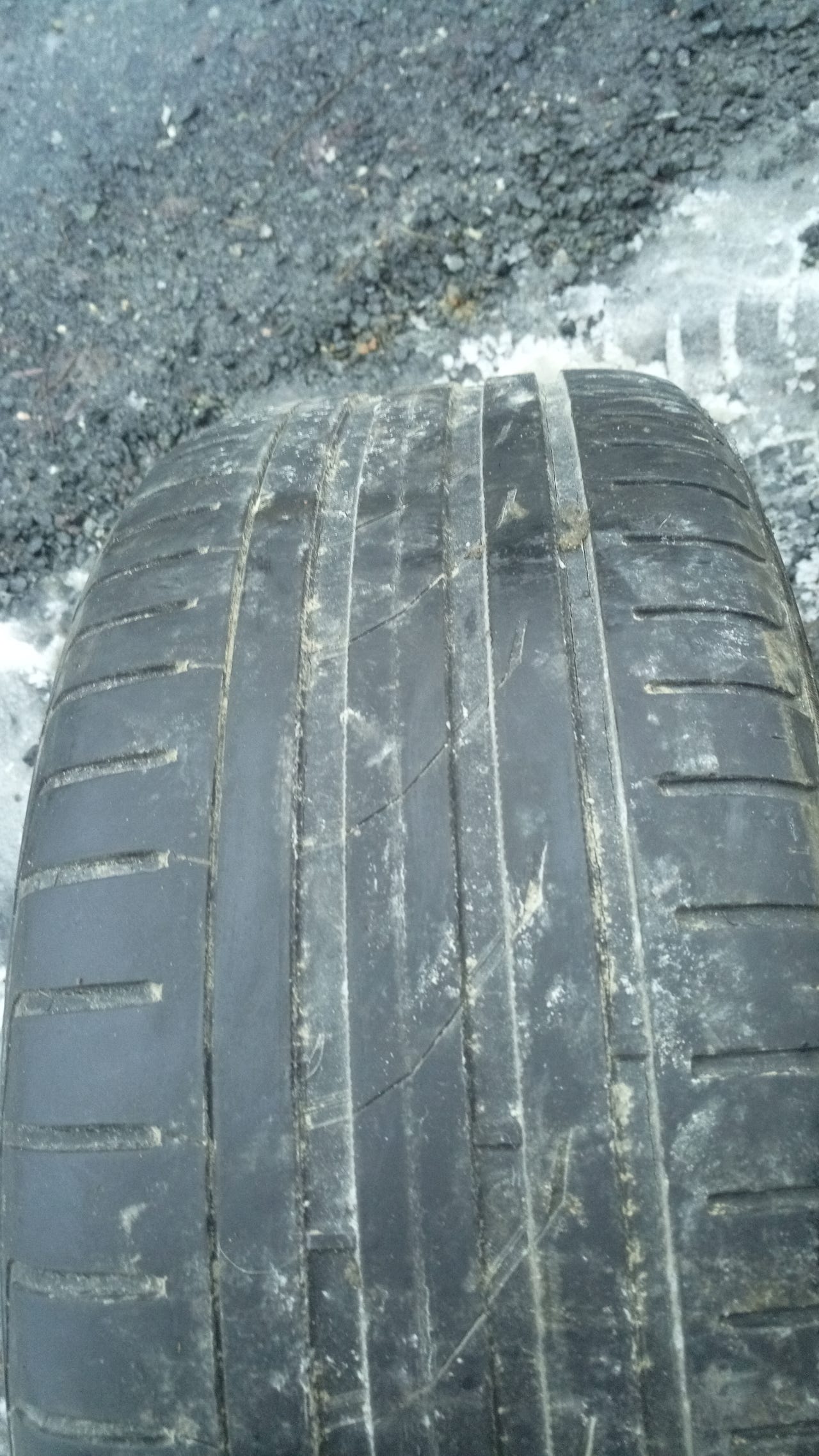 255/50R19 Nokian Hakka Black SUV+ BMW 9x19 ET48 KR 74,1 aluvantee