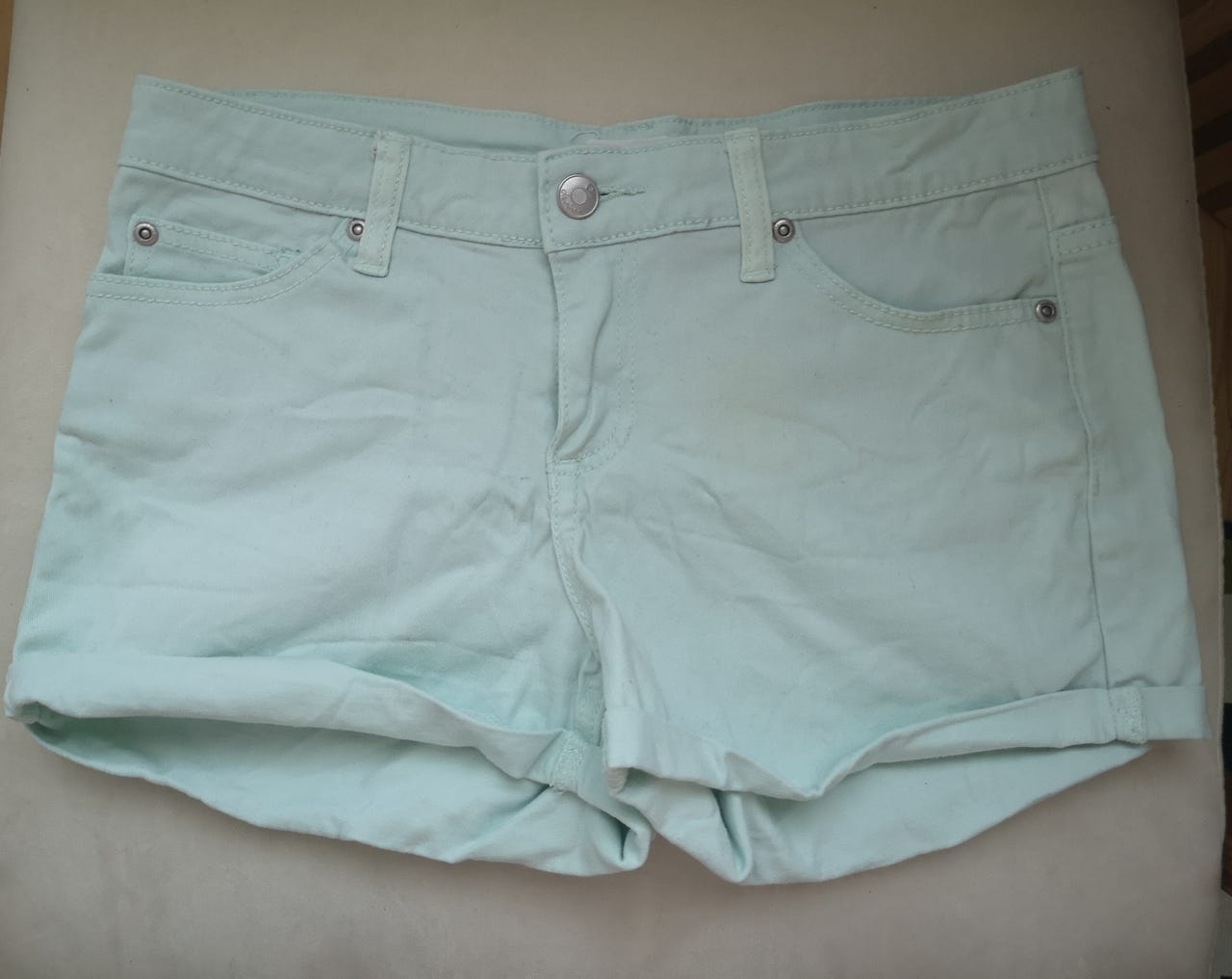 Mintunvihreät shortsit 38