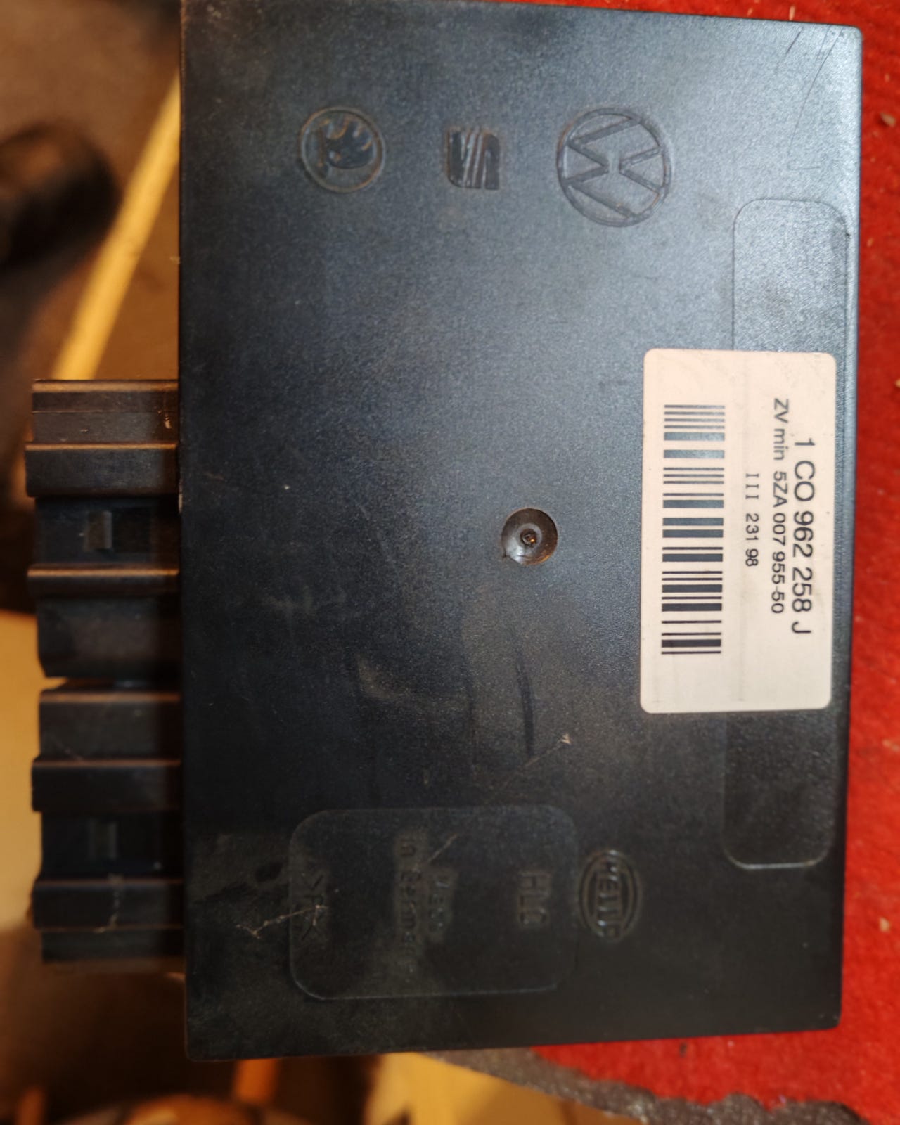 VW Golf mk4 moottorin ohjainlaite/moduli