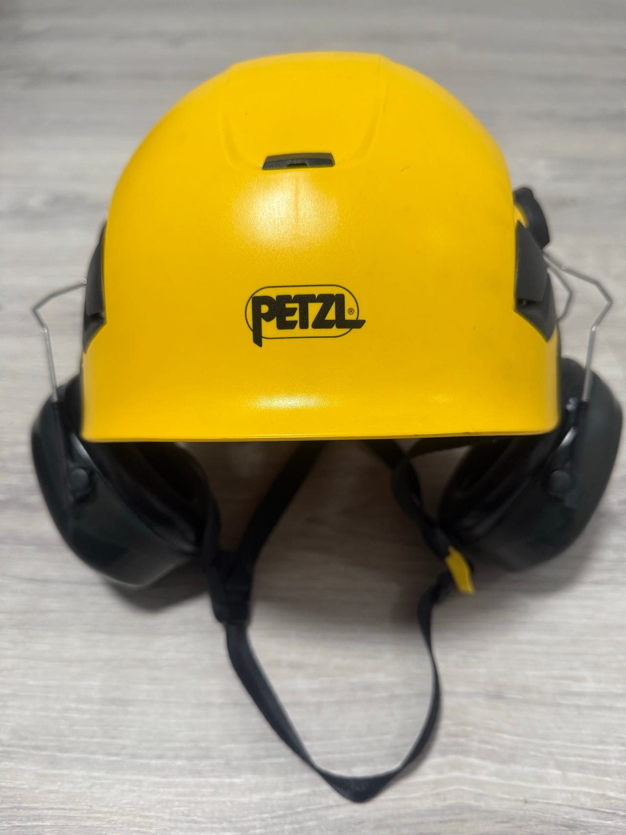 Casco Petzl VERTEX Hi-Viz: Sicurezza E Comfort Ottimali | Sicurlive Group - 4