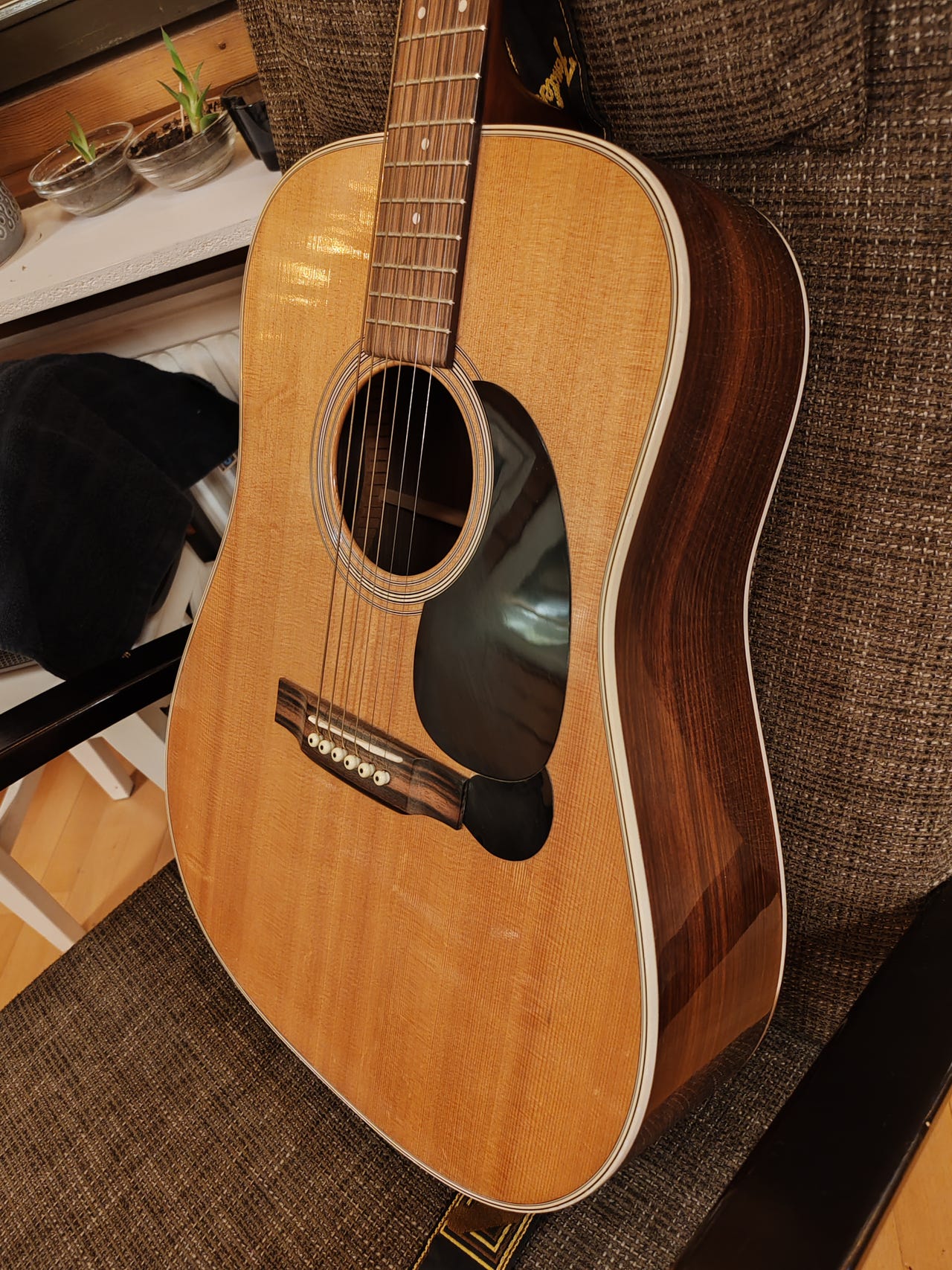 Martin Guitar D28 kitara