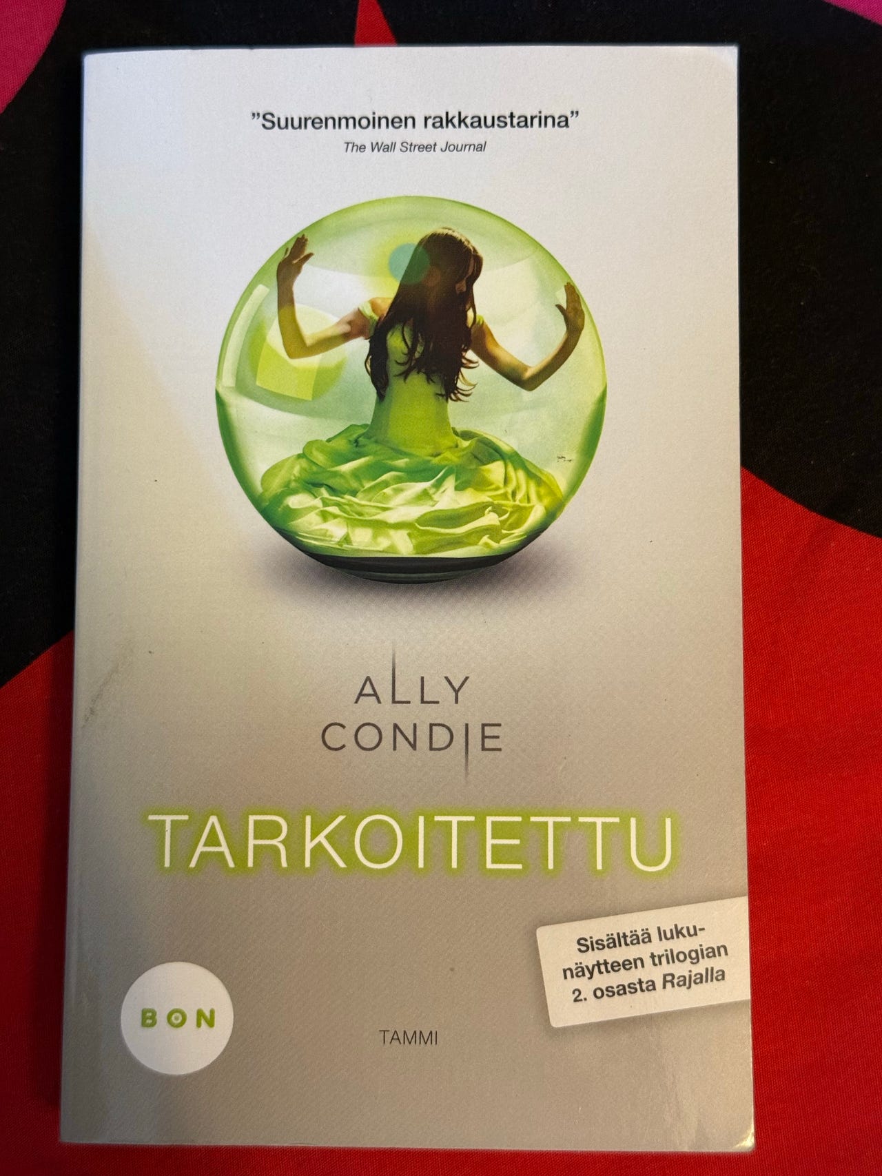 Ally Condie - Tarkoitettu (trilogian #1) - kirja suomeksi