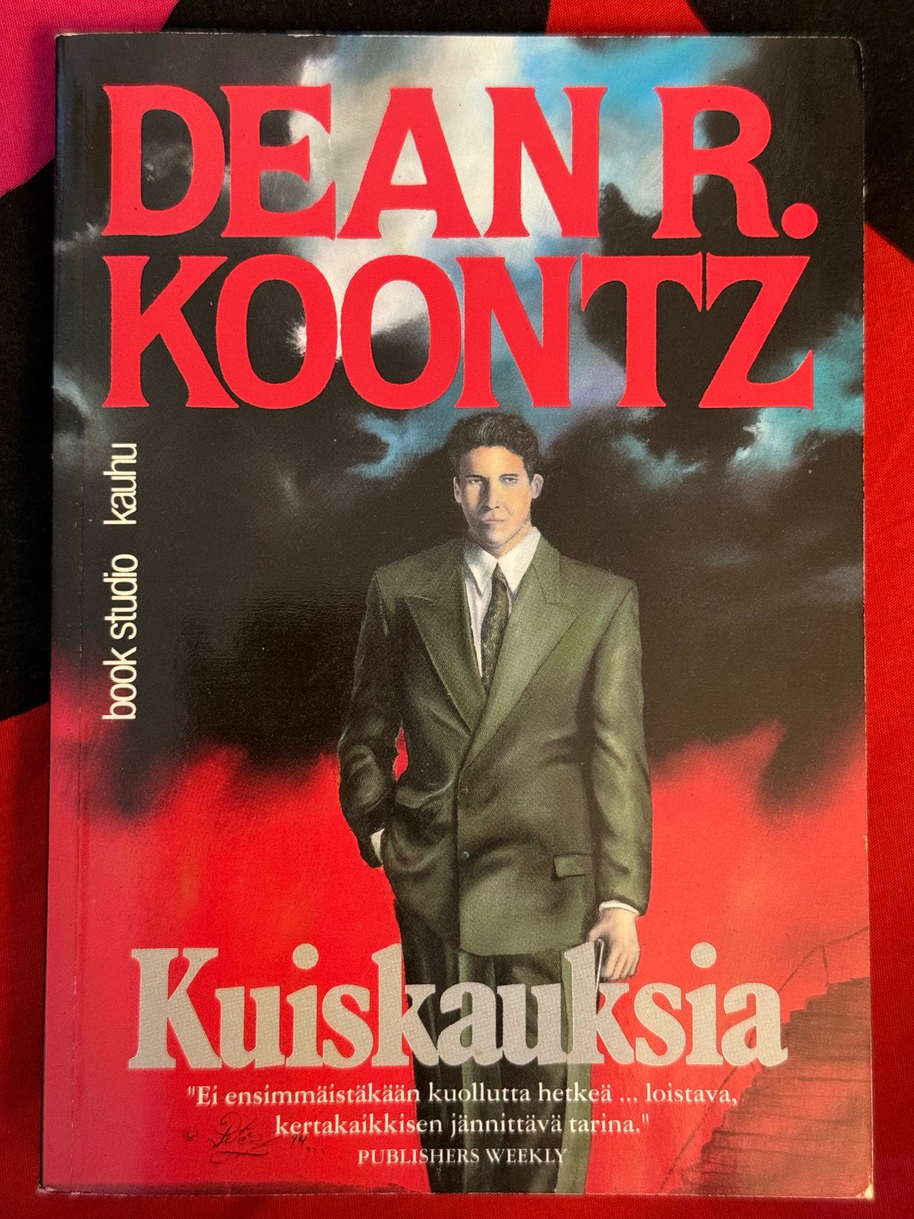 Dean R. Koontz - Kuiskauksia kirja