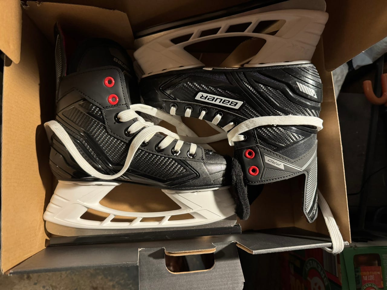 Bauer Pro lasten jääkiekkoluistimet, koko 36, todella siistit