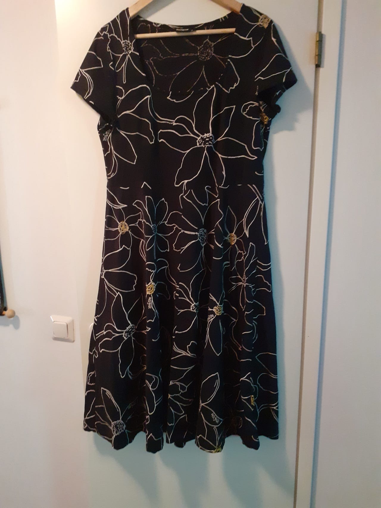 Desigual mekko