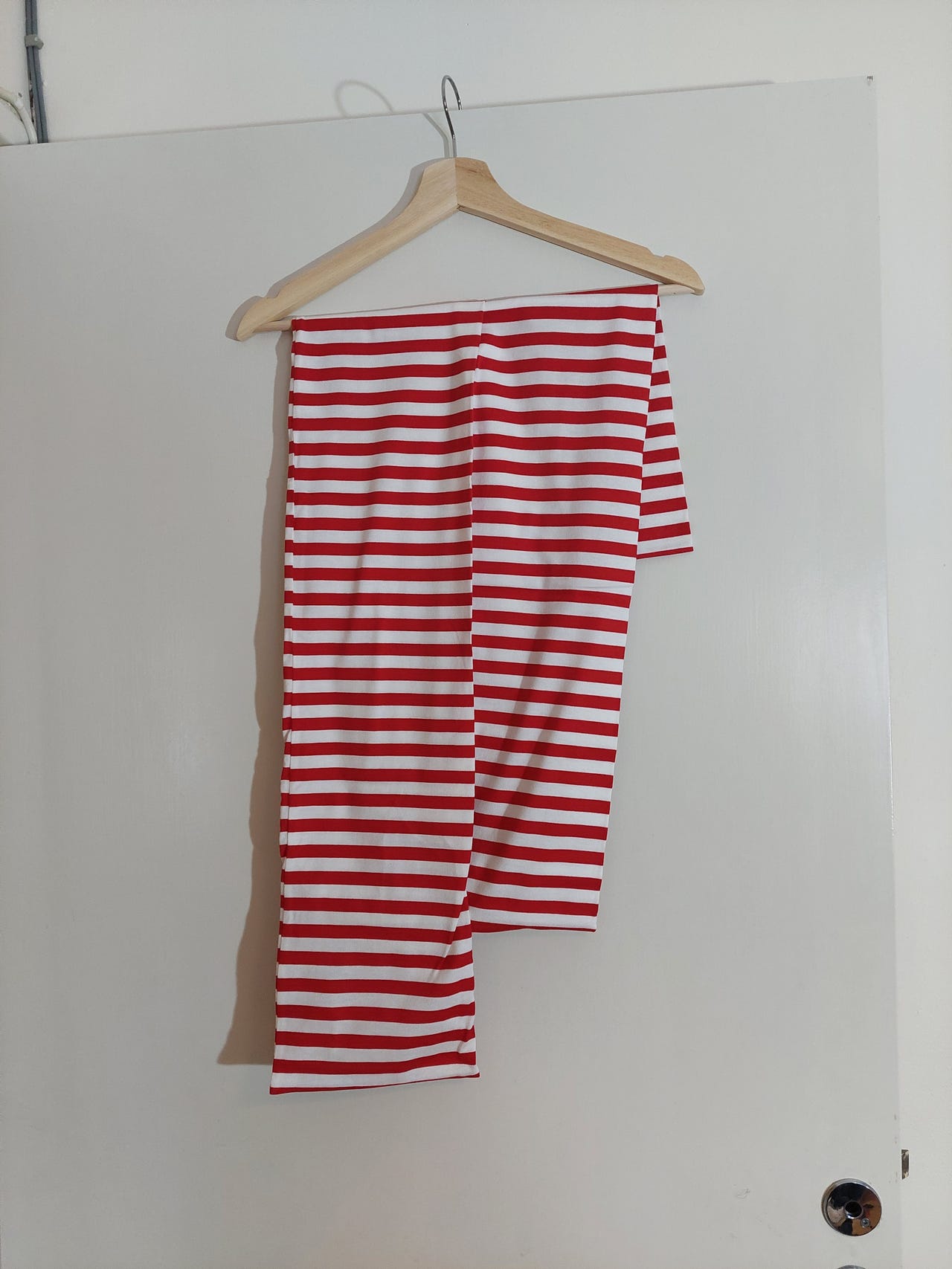 Käyttämätön Marimekko-tasaraitahuivi