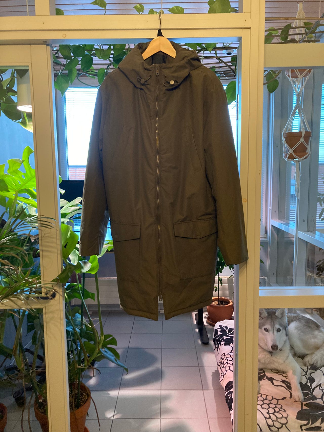 KIOMI talvitakki olive