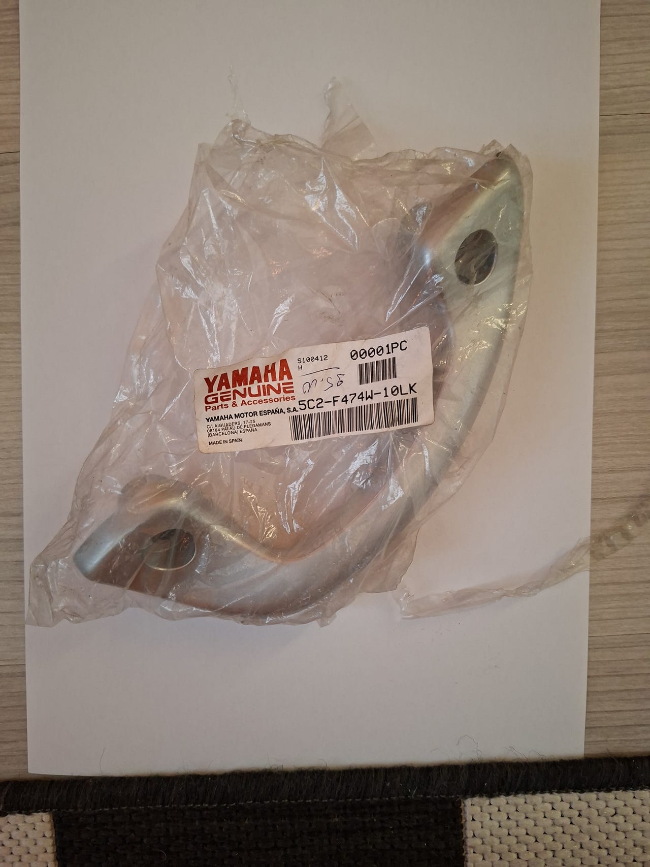 Yamaha skootterin matkustajan kahva Neos 5c2-f474w-10lk