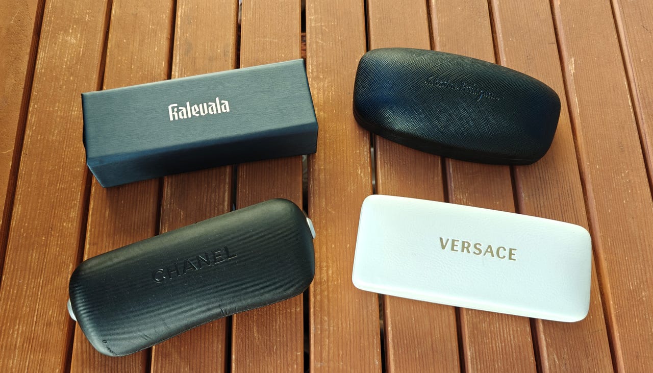 u{d83d}u{dda4}u{d83d}u{de0e} 4 x kotelo Chanel Versace Salvat