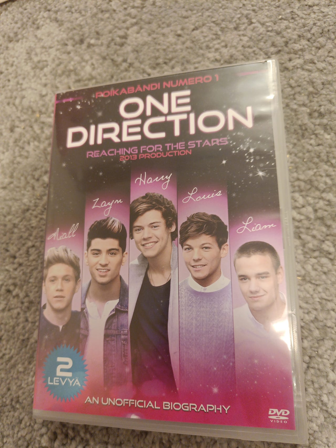One Direction Reaching for the Stars DVD 2 levyä