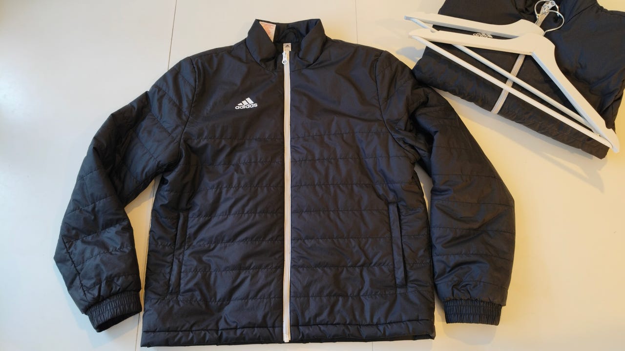 Adidas kevyttoppatakki 164cm