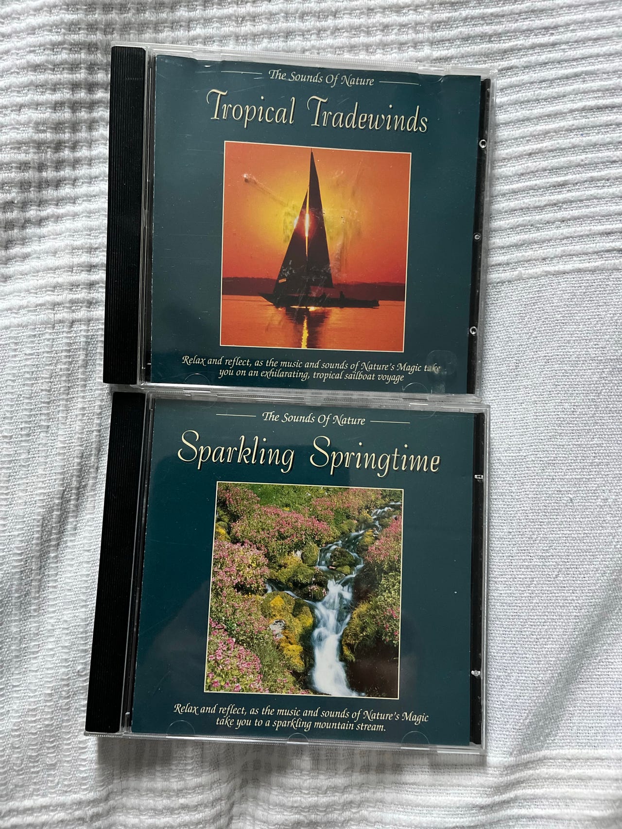 Rentoutus CD:t Tropical ja Sparkling Springtime Tropical